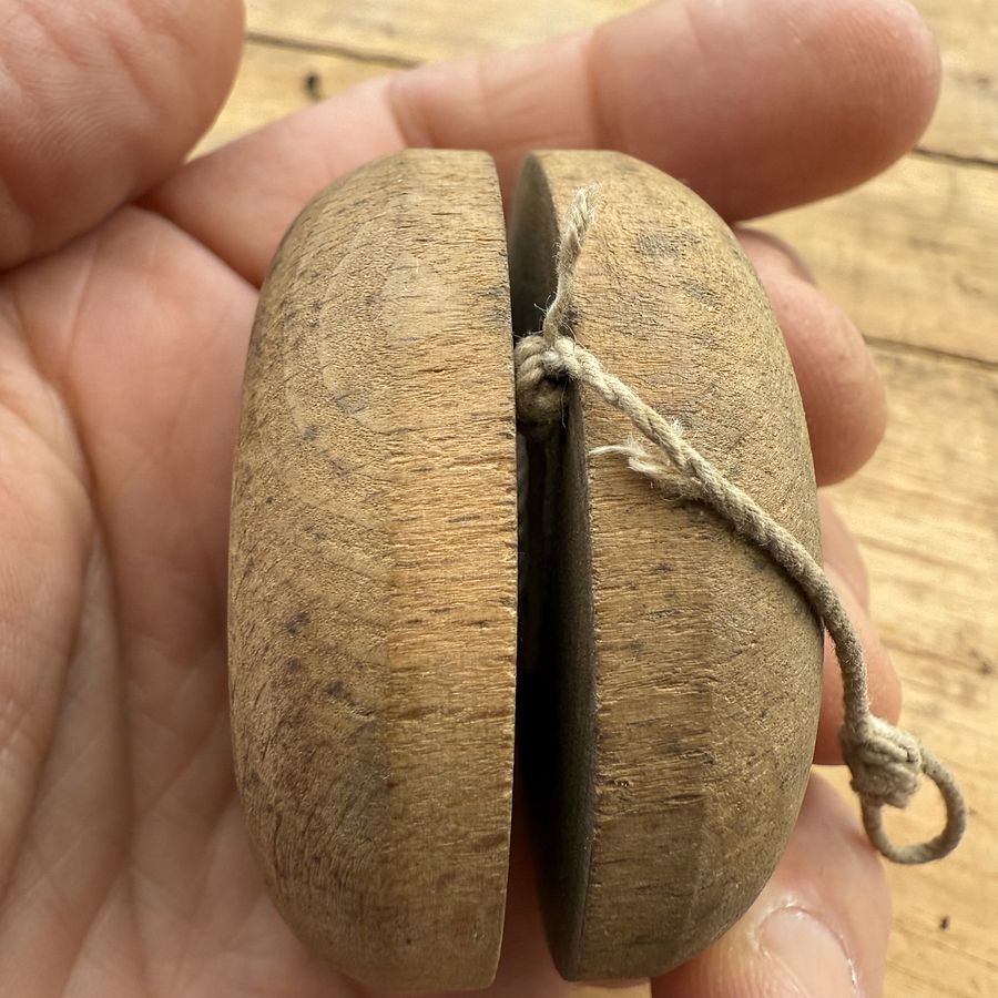 🎎 Vintage Japanese Wooden Yo-Yo with Child’s Name 田中みほ – Japan Antique Roadshow product image (4)