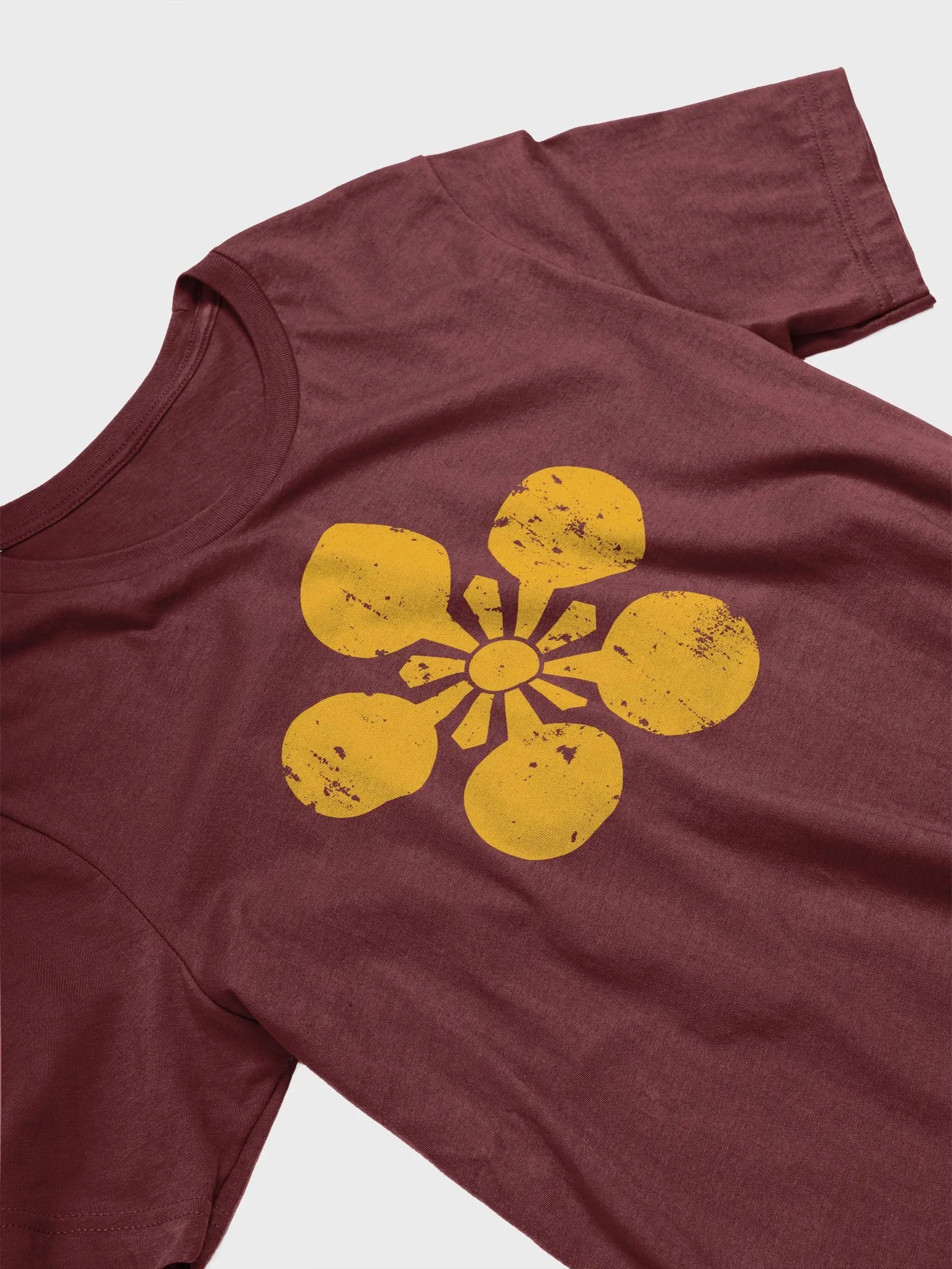 🏷️ Maeda Clan Kamon T-Shirt – Plum Blossom Crest of Kaga’s Powerful Lords product image (1)