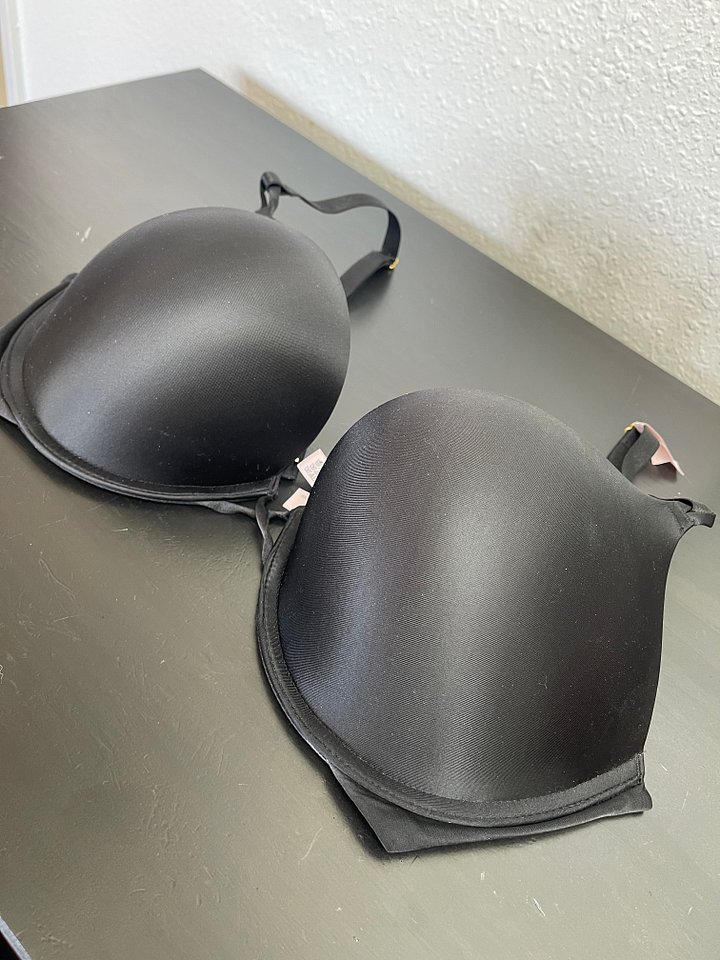 Bombshell Push Up Victoria’s Secret Bra product image (2)