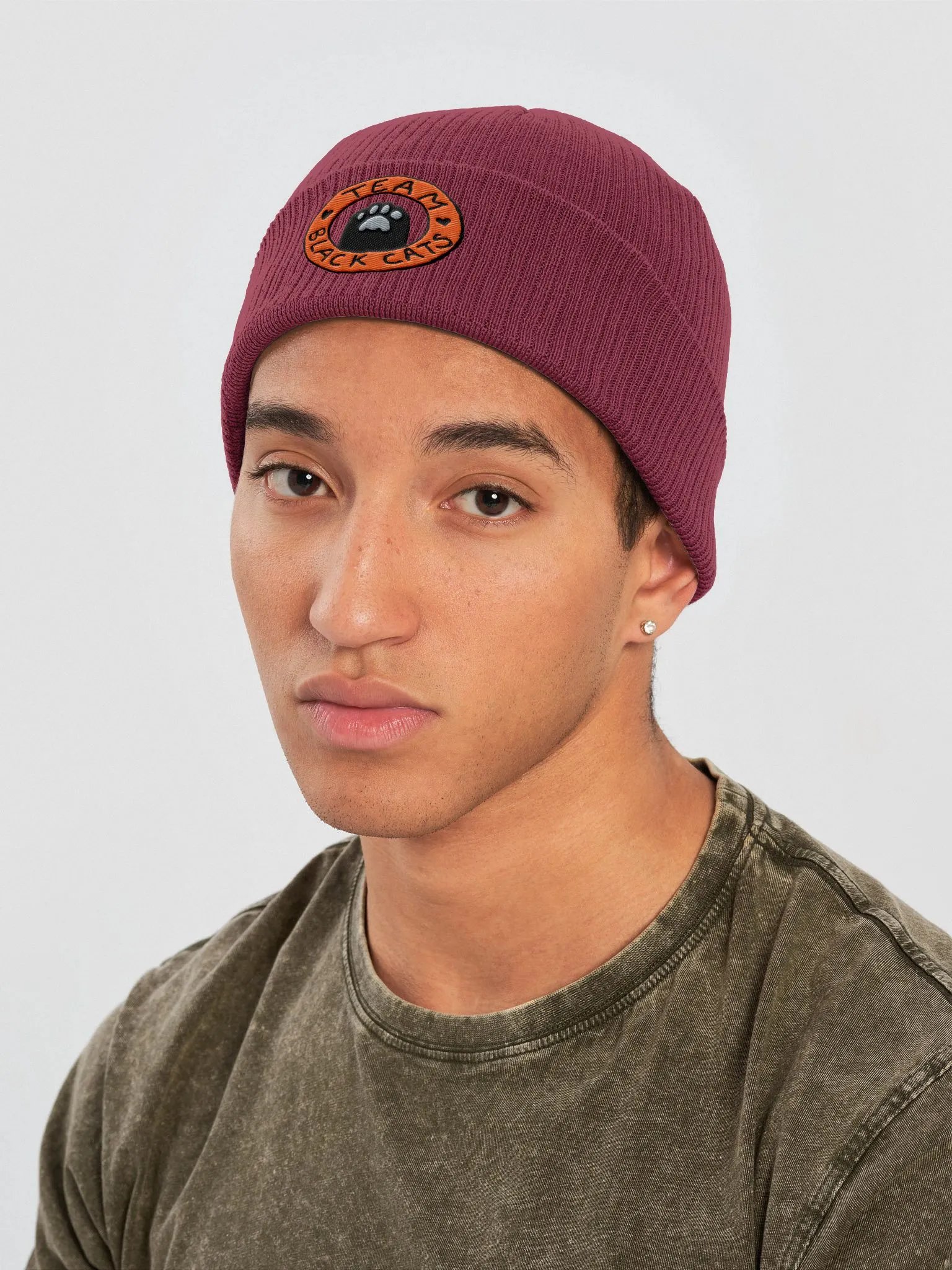 beanie black cat product image (11)