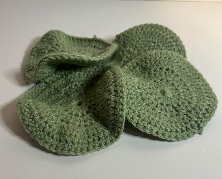 Green crochet coasters 4 pack product image (1)