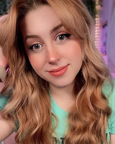Follow me on threads and i’ll give you forehead kisses 💋
.
.
.
.
.
#twitch #twitchstreamer #streamer #youtuber #gamergirl #ga...