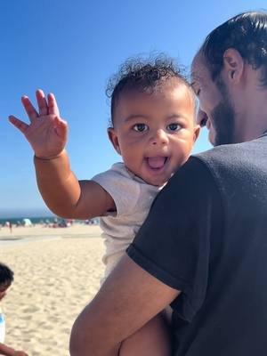 Take your kids to the beach before summer ends ! Keep creating memories with them #summer #beach #summervibes 
