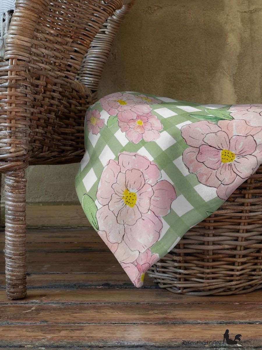 Pink Flowers on Green Gingham Fleece Throw Blanket product image (4)