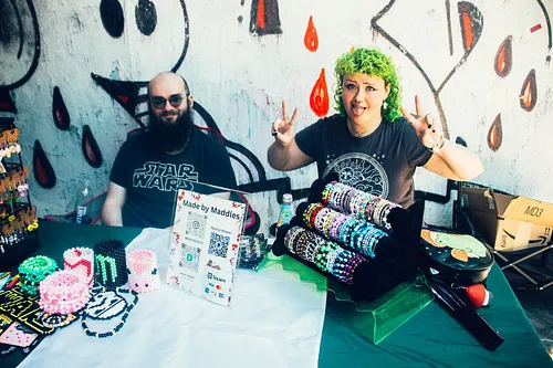 THE BOOTH from the Star Wars Tunnels 🫶
📸: @scumflowermedia 
#vendor #kandi #vendorbooth #starwars