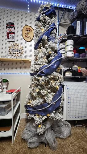 Tonight on stream we started decorating the tree! Do you want to see me finish decorating it on Saturday?