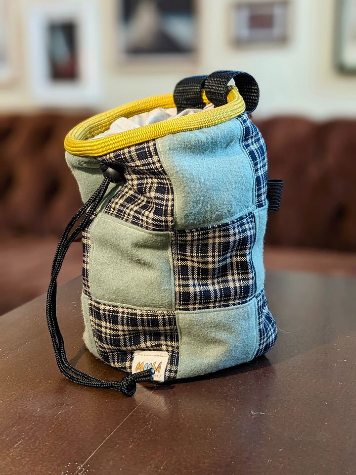 Checkin' Quilt Chalk Bag product image (2)
