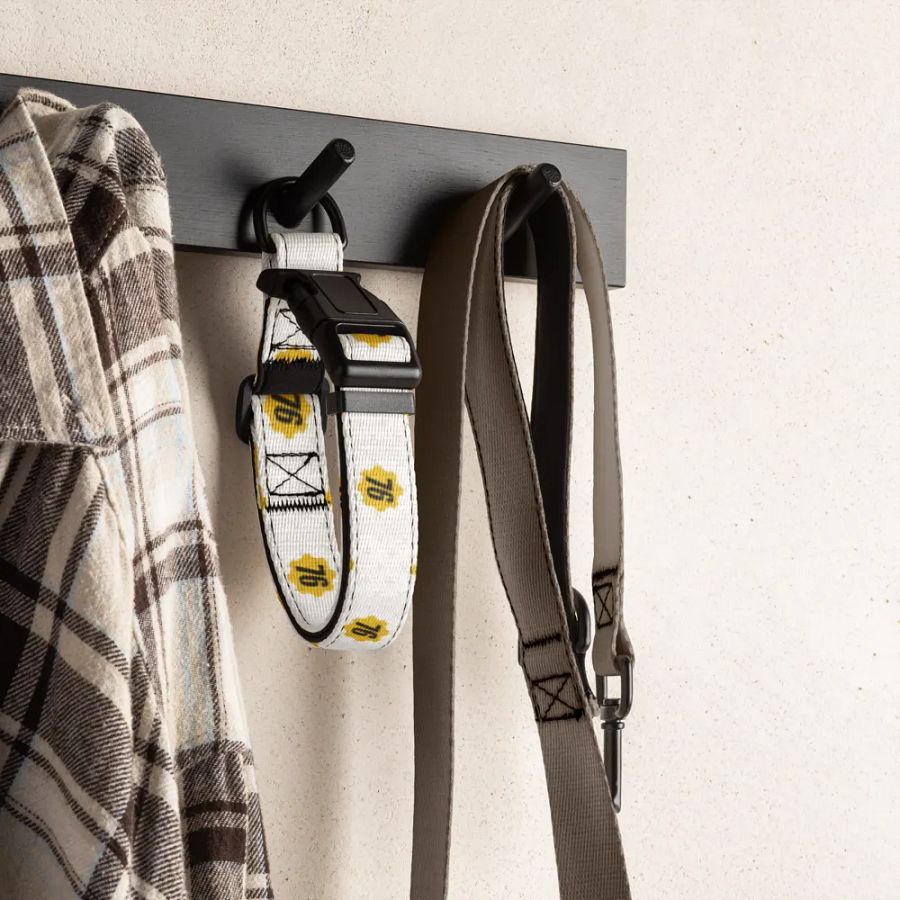 Vault 76 Pet Collar product image (6)