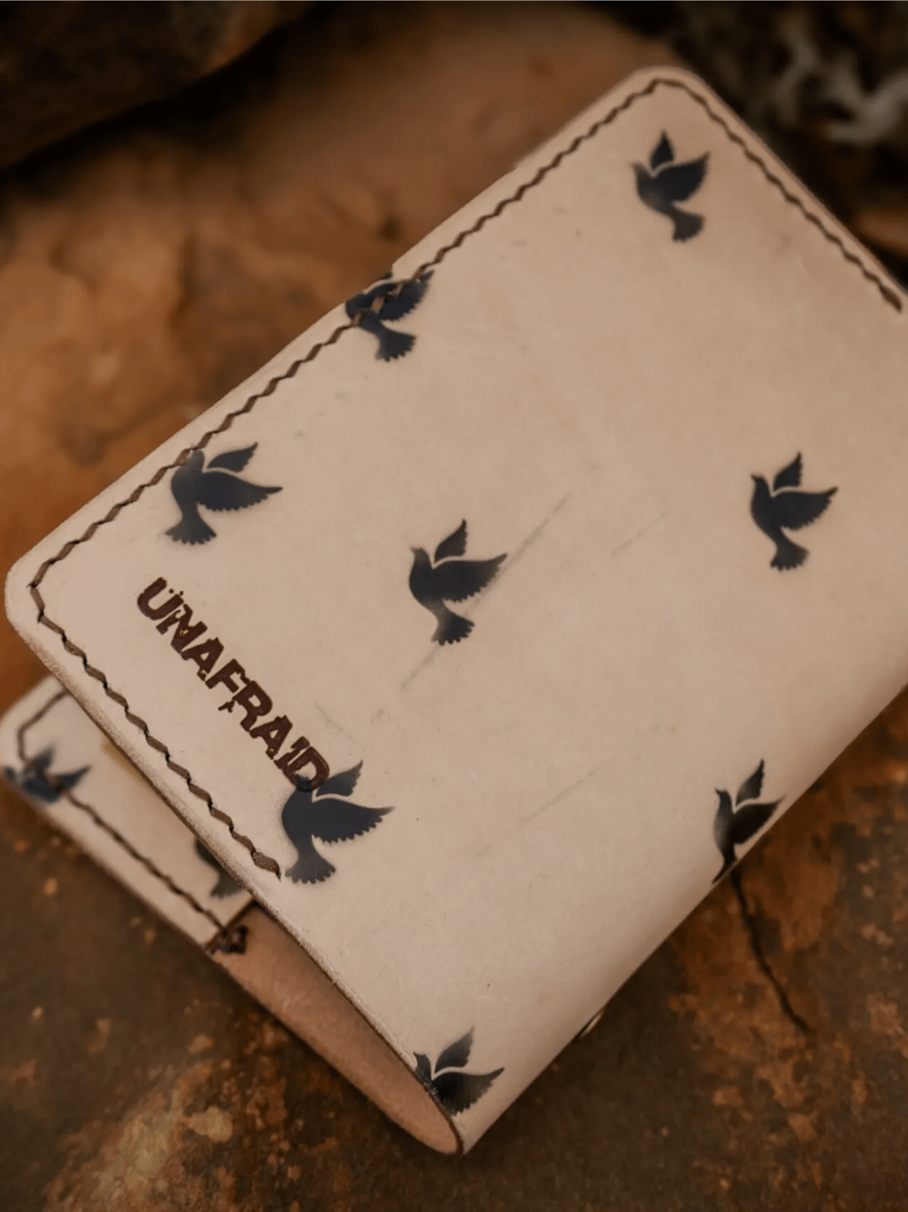 Doves Bible product image (5)