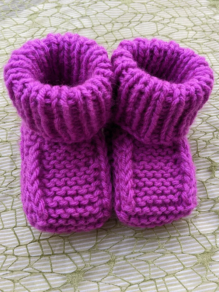 Newborn Baby Knit Booties Pattern product image (2)