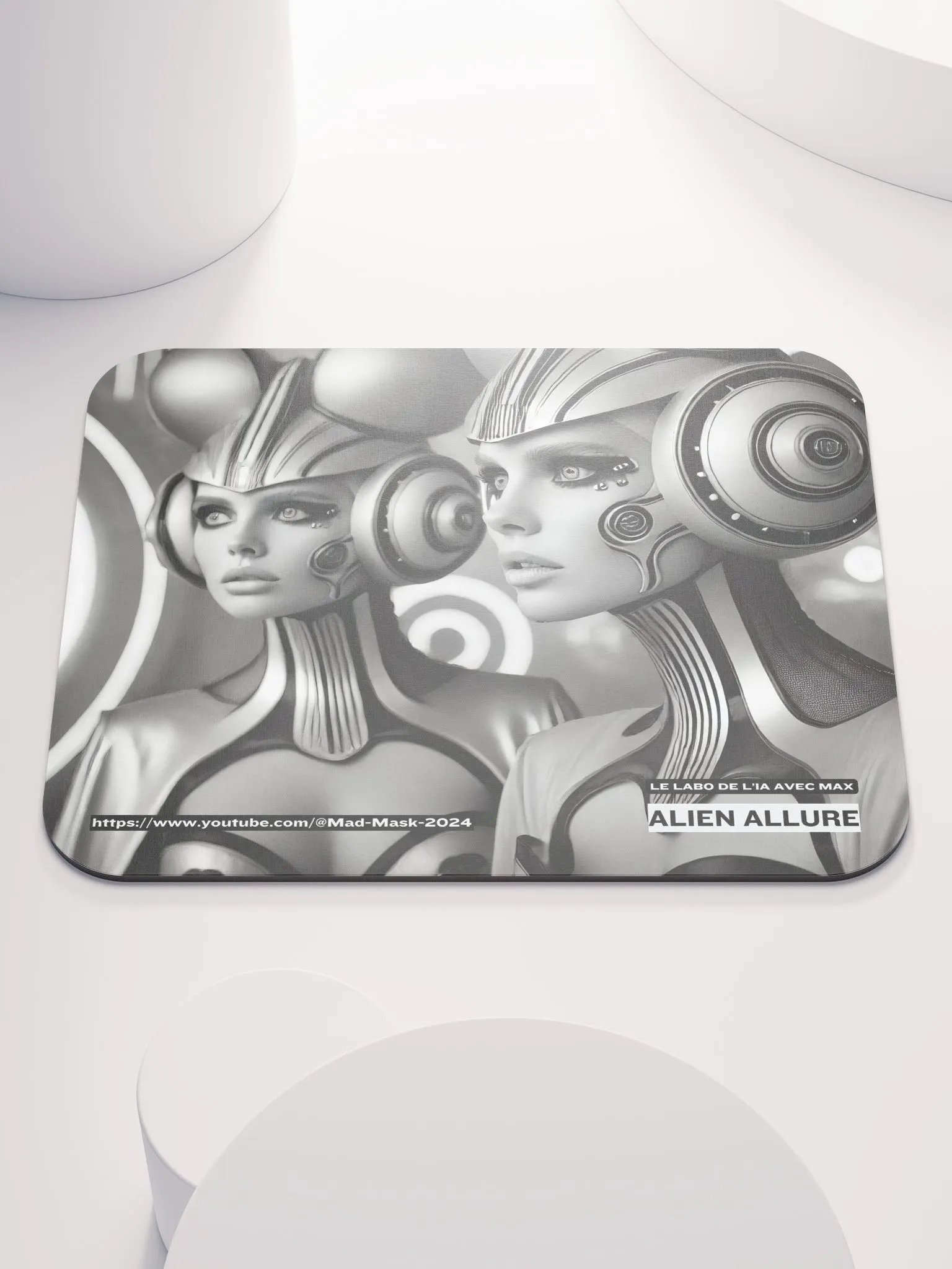 Classic Mouse Pad : Alien Allure product image (1)