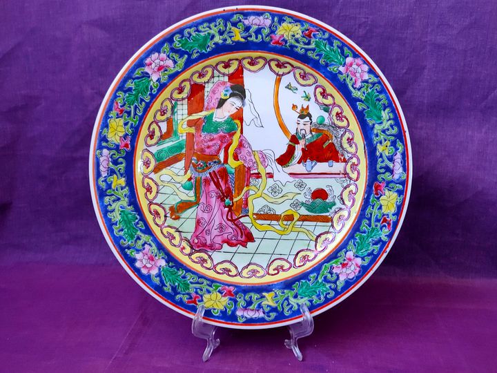 Prato com arte asiática, teatro tradicional, sol nascente, item único, flores, decoração product image (2)