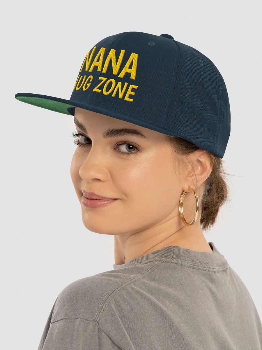 EMBROIDERY Nana Hug Zone Snapback Cap product image (18)