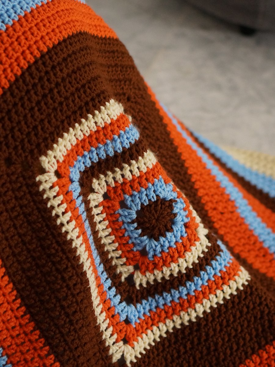 Solid granny square blanket pdf pattern product image (2)