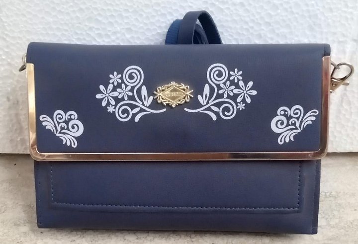 HAND BAG product image (1)