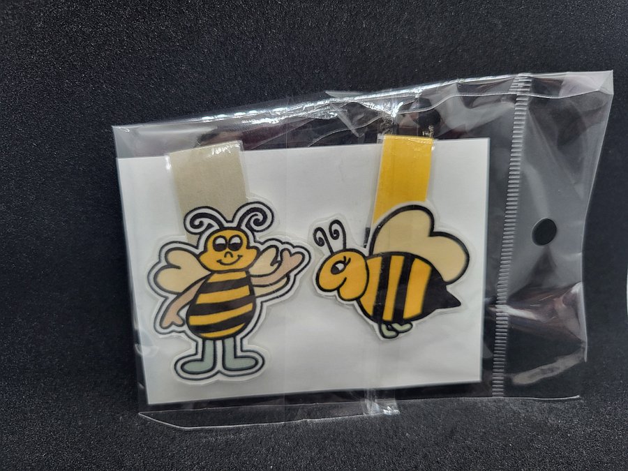 2 pack of Cute Cartoon Bugs Magnetic Laminated Bookmarks-A Waving Bee and a Flying Bee, Great Gift Idea for Insect Lovers product image (1)