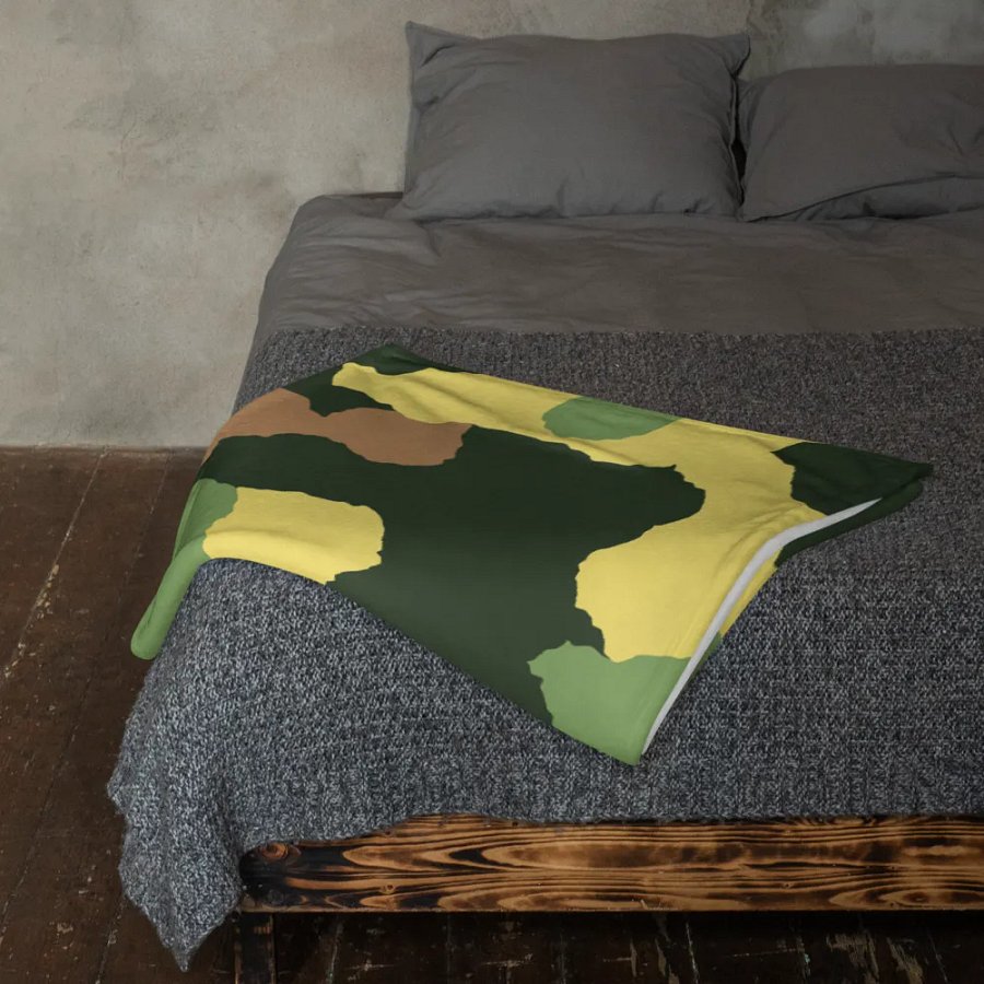 Camouflage Comfort Throw Blanket product image (23)