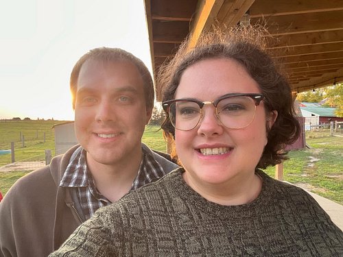 Here’s to 5 years of wedded bliss 💍 👰🏽‍♀️ 
-
-
-
Thanks for the lovely sunset picnic, @udderlyridiculousfarmlife !! 🦙 🧺