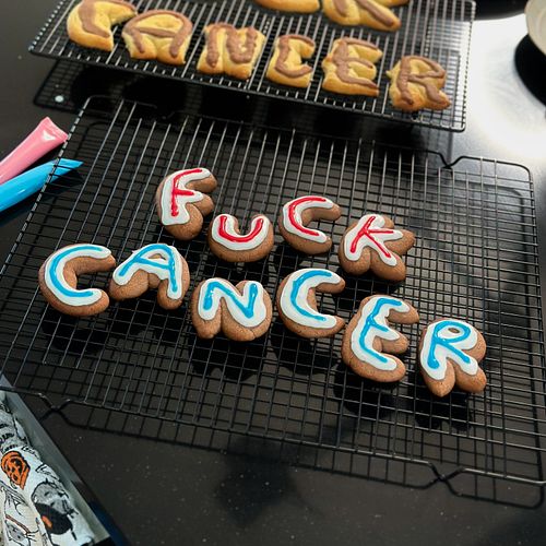Stories saw it first but I had to share my surprisingly decent custom Fuck Cancer cookies! 👩🏻‍🍳🍪✨