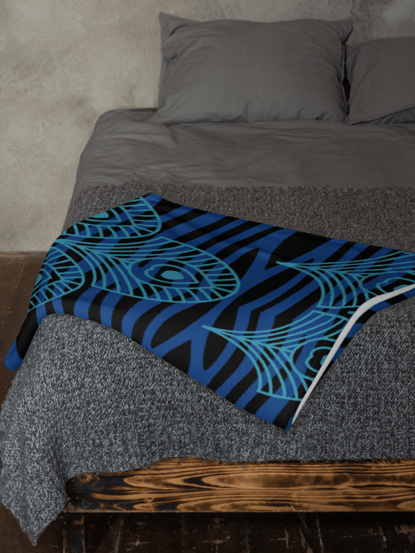 Blue Peacock Feathers Paradise Throw Blanket product image (5)