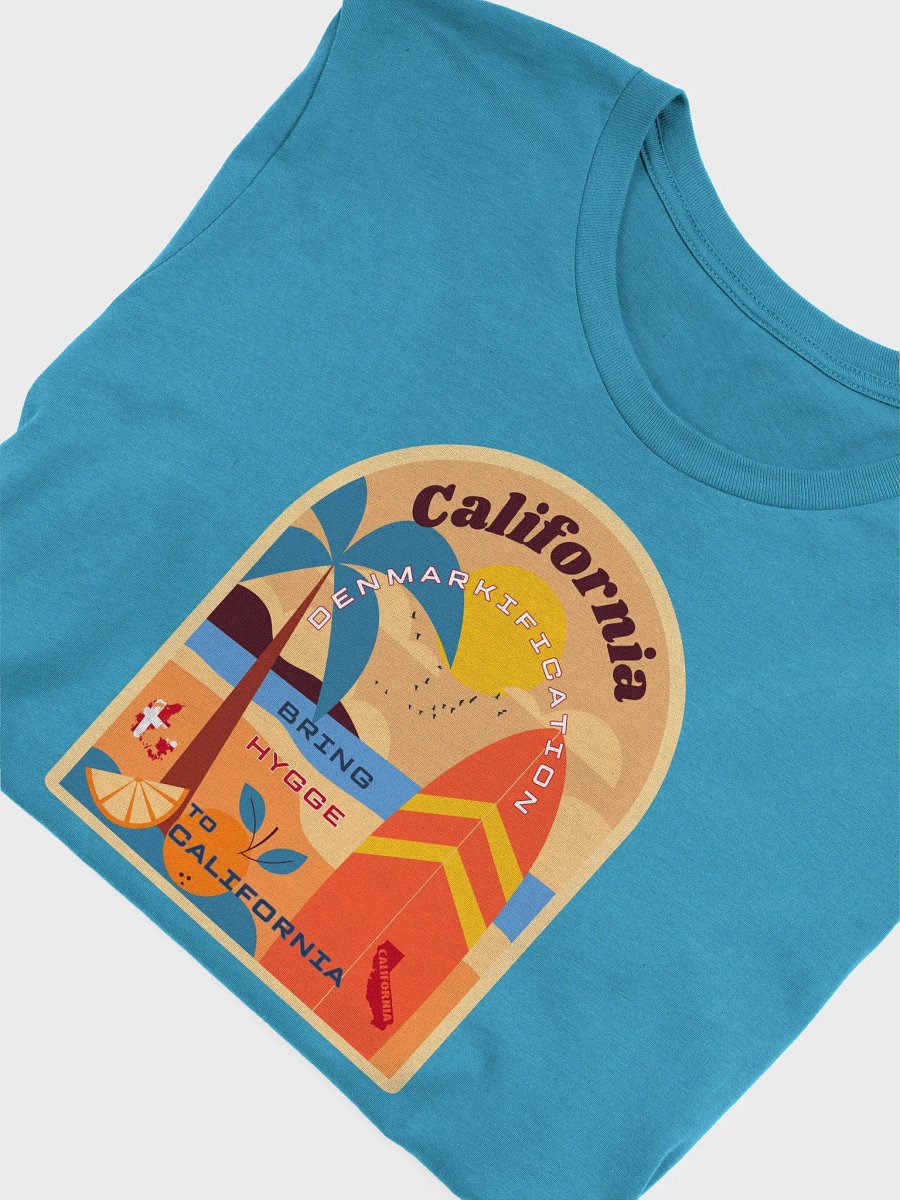 California Dreamin' Retro Surf Poster Tee product image (45)