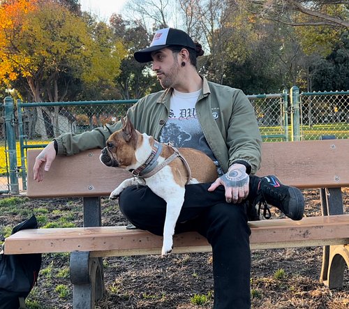 “Man’s best friend” they said 😩
PSA never get a Frenchie. They are stinky