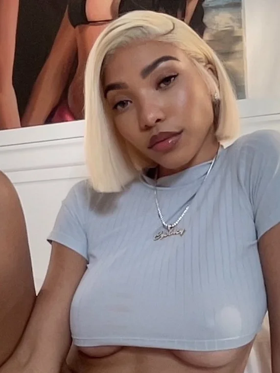 SECRET PAGE REVEAL | STREAMING MODEL product image (1)