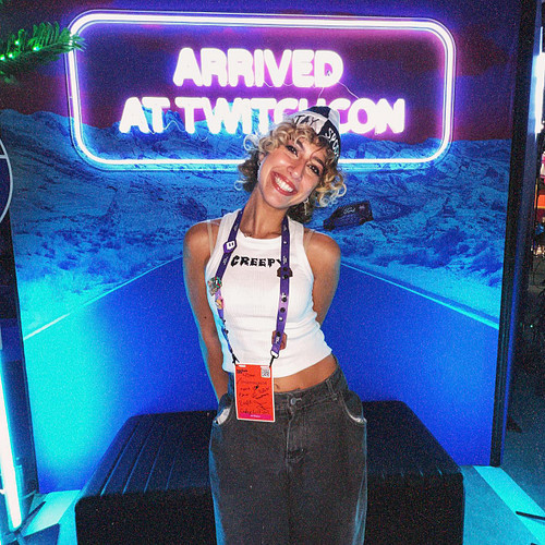 who knew streaming on a silly little purple app would make so many awesome friends. until next year twitchcon peace out💜