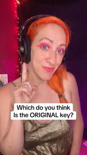 Ok pop music lovers and audiophiles alike: Which one is the original key??? 

#music #billieeilish #whatwasimadefor #musiclis...