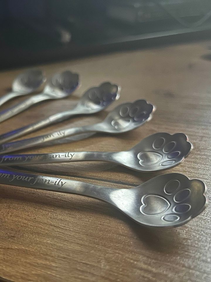 Fan-ILY Paw Spoon product image (1)
