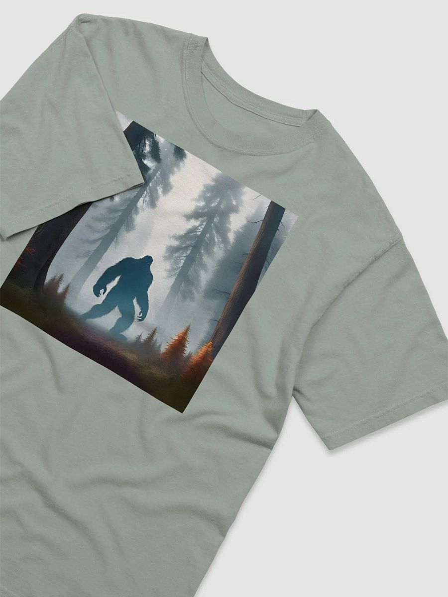 Bigfoot in the Mist Tshirt product image (16)