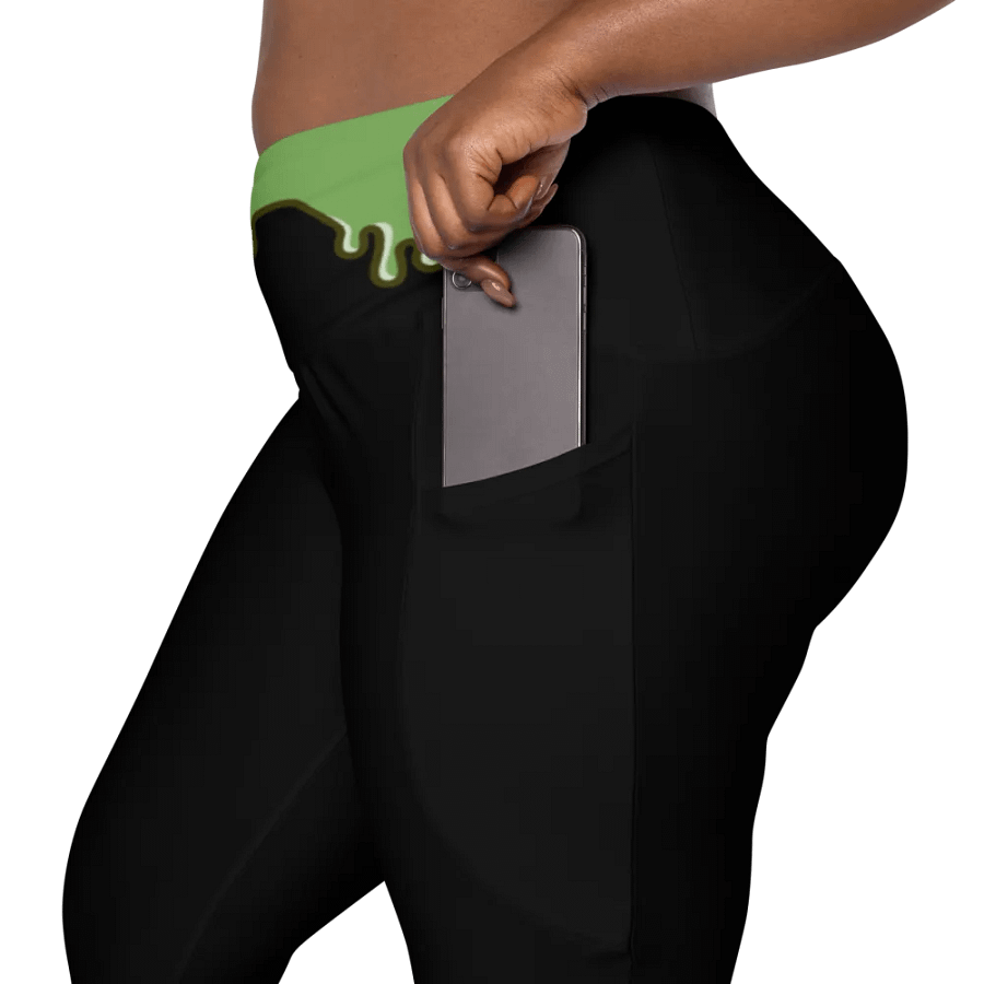 Sun-Protected Crossover Leggings with Pockets product image (9)