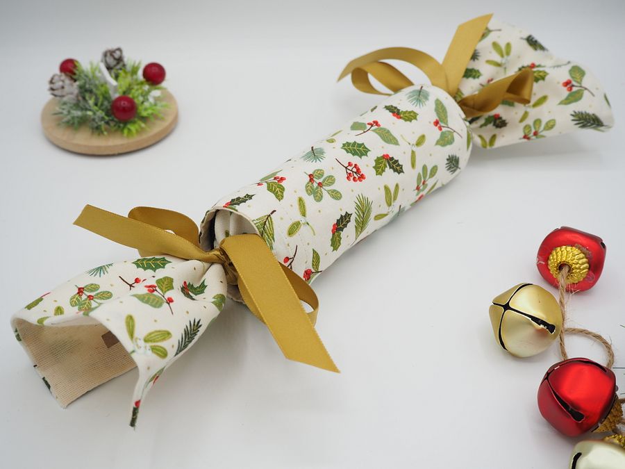 Resuable Pullable Christmas Cracker Pattern product image (4)