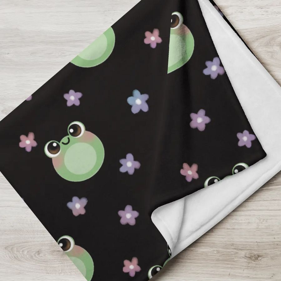 Froggy Throw Blanket product image (17)