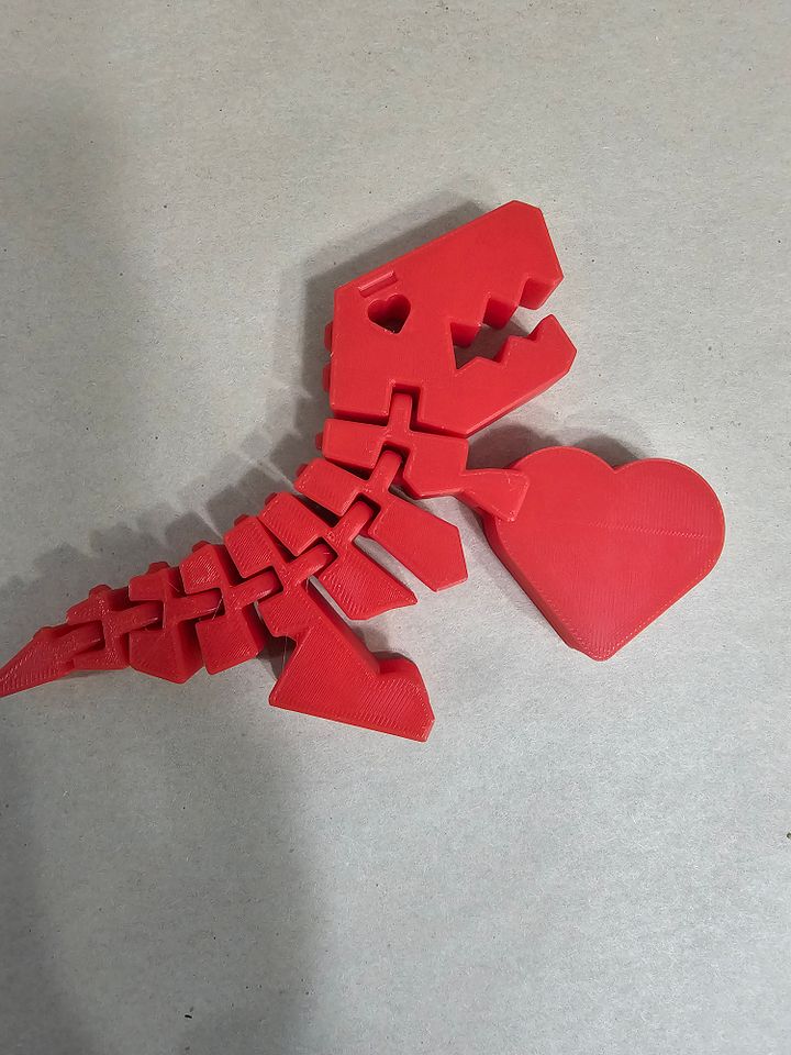 Flexi Rexy with Heart | 3D Printed Articulated Dinosaur Toy | Cute Valentine’s Gift | Fidget Desk Buddy | Dino Lover Gift product image (2)