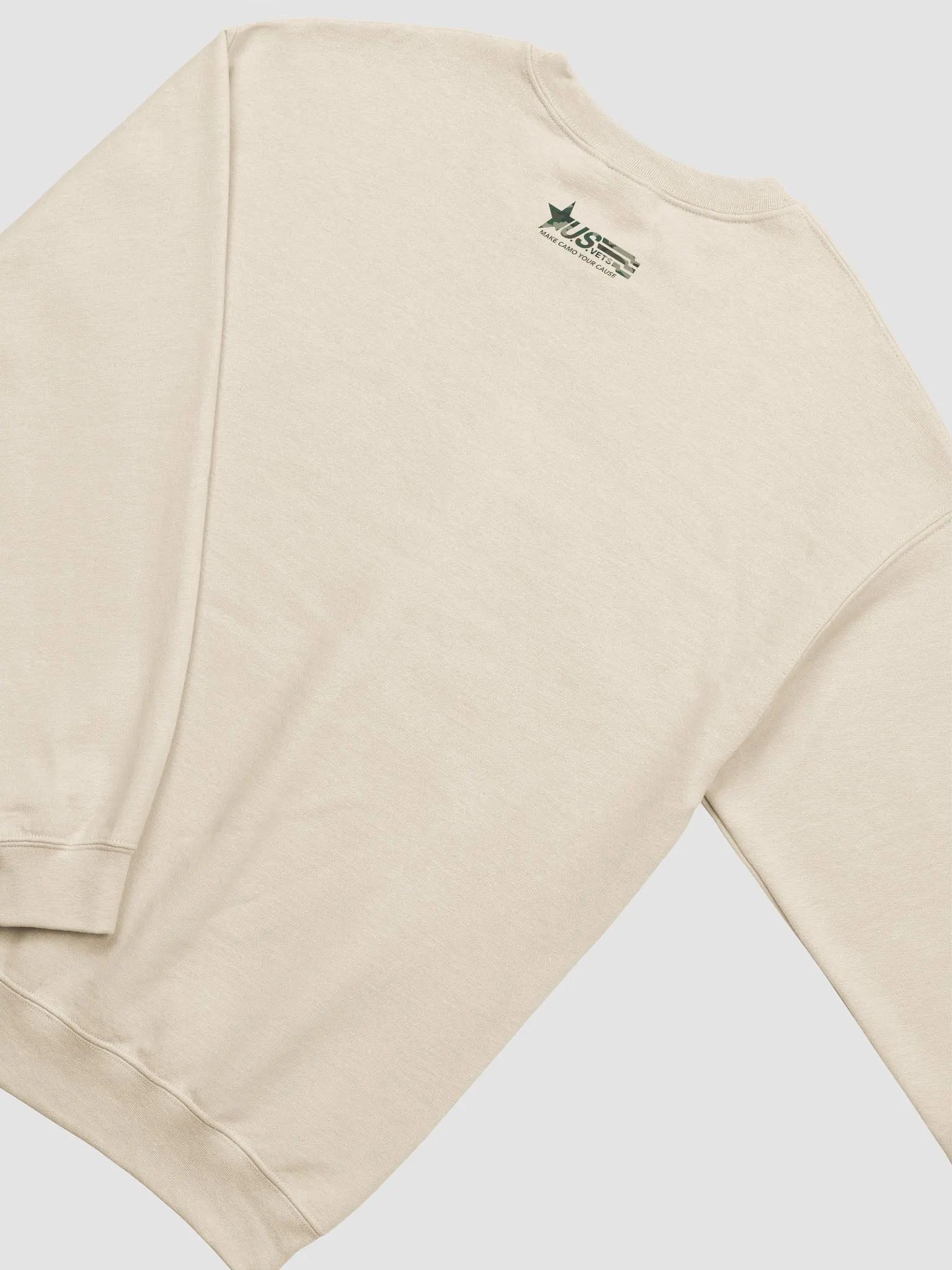 HOLIDAY HONORUSVETS STAR CREWNECK product image (4)