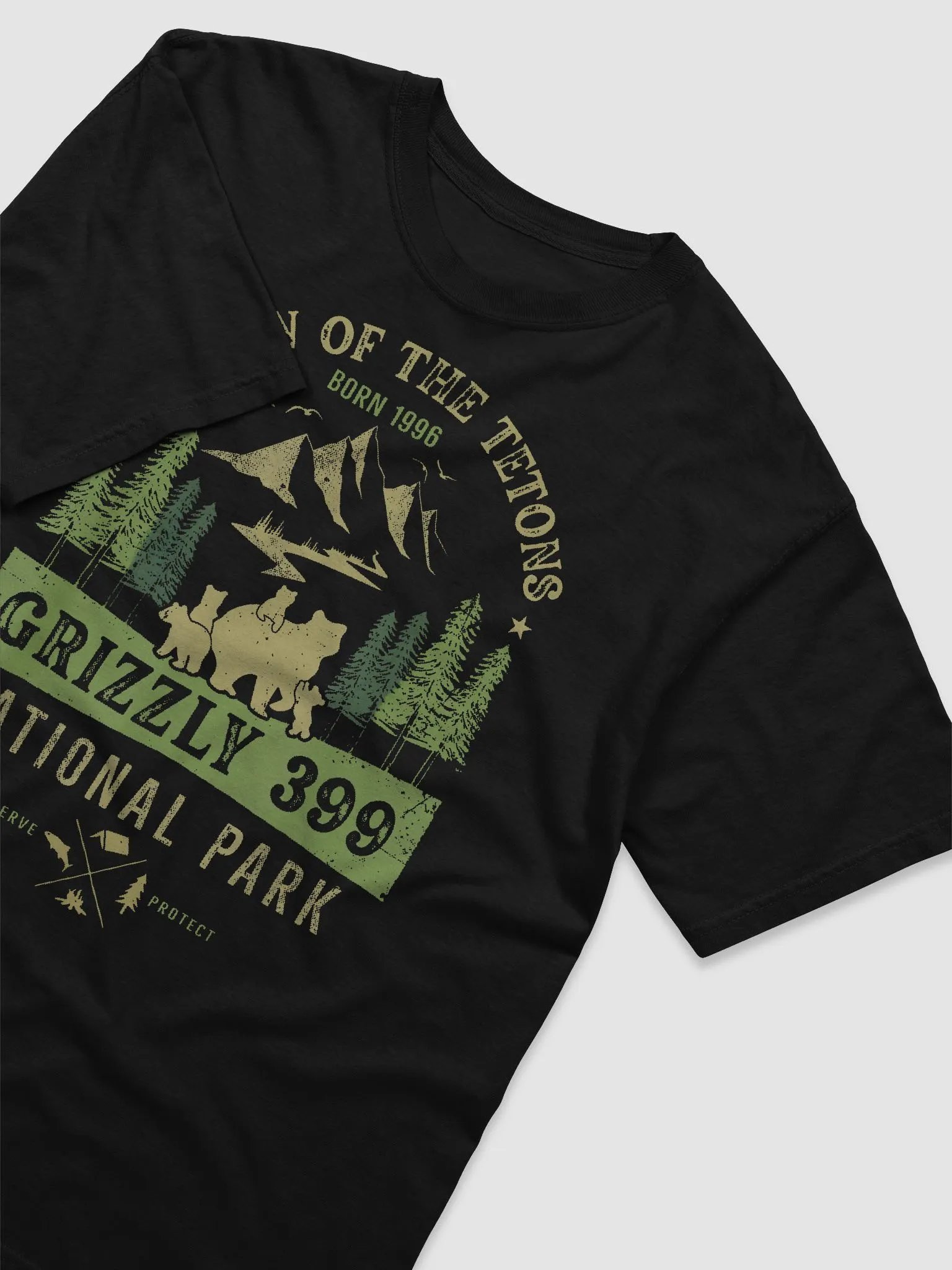 Queen Of The Tetons Grizzly 399 National Park 1996-2024 Shirt product image (4)