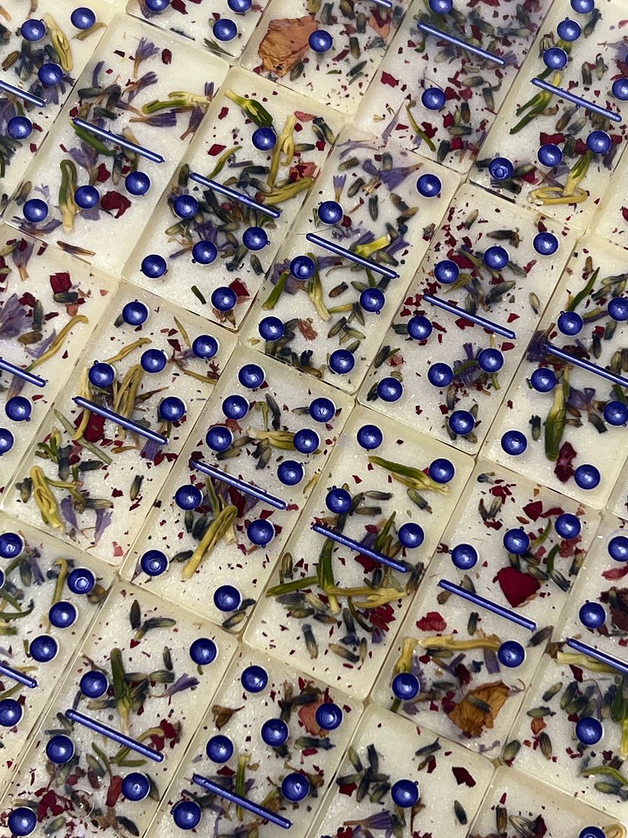 Floral Confetti Resin Domino Set (White) product image (1)