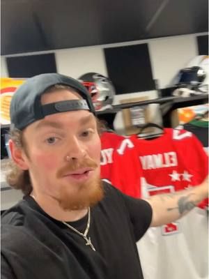 WERE BACK BABYYY!!!! Going live in 1 hour at 10AM MST!! Get pumped and we can’t wait to be back on stream!!! STAY CLASSY! 🤵🏻‍♂️ #fyp #foryou #thehobby #sportscards #nfl #nba #mlb 