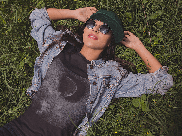 Dark Disintegrating Moon product image (2)