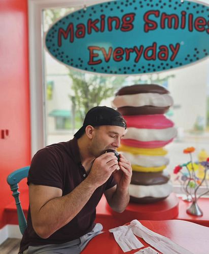 Because abs are overrated 

#maine #wickedwhoopies #mainelife #cheatmeal