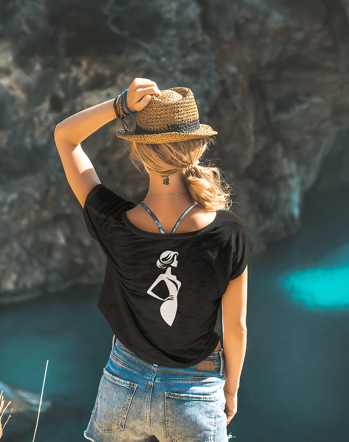 T3 Silhouette Woman Crop Top product image (2)