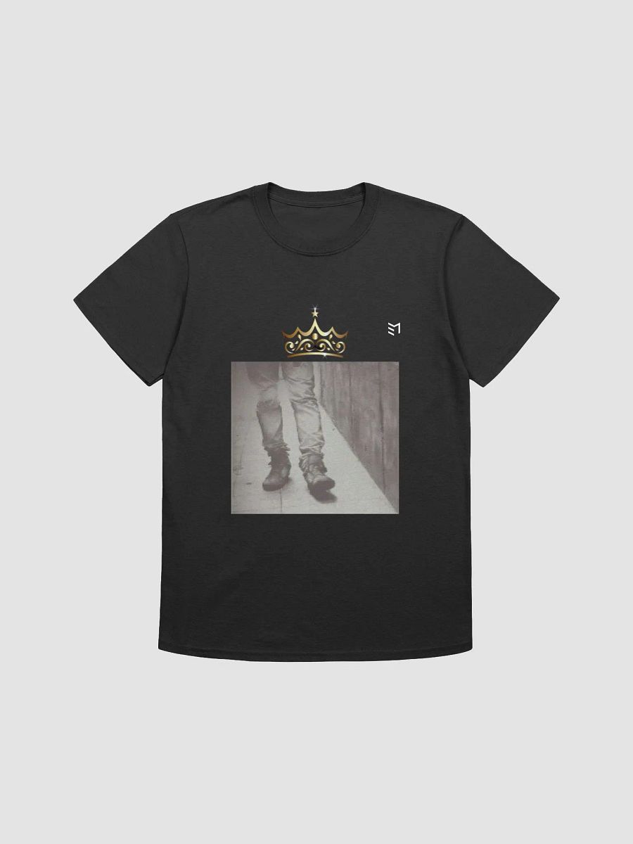 EM \\ Shoe Crown T-shirt product image (1)