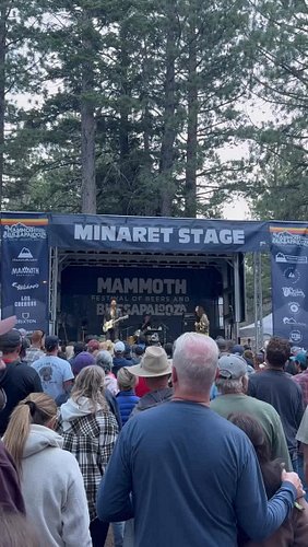 Huge turnout for our third set at @bluesapalooza. Thanks everyone for making this festival one to remember! See you tonight a...