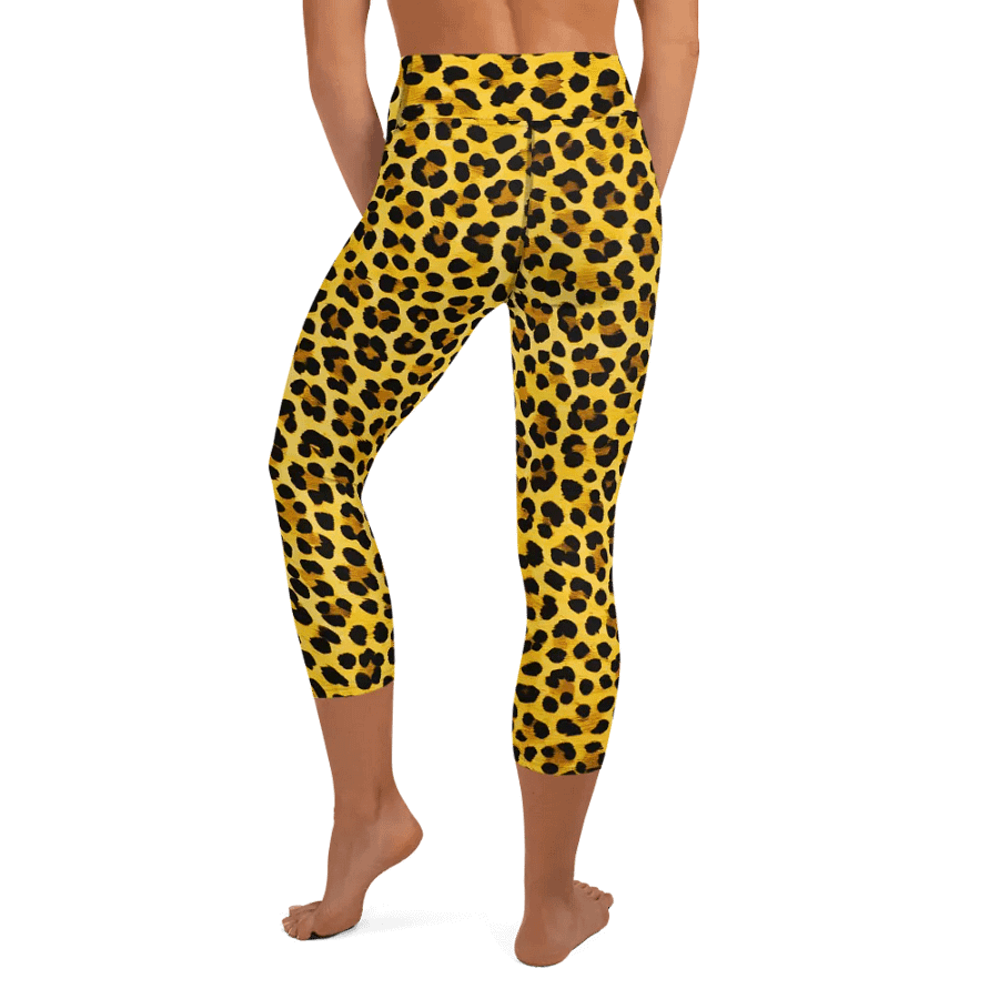 Leopard Reverie Capri Leggings product image (8)