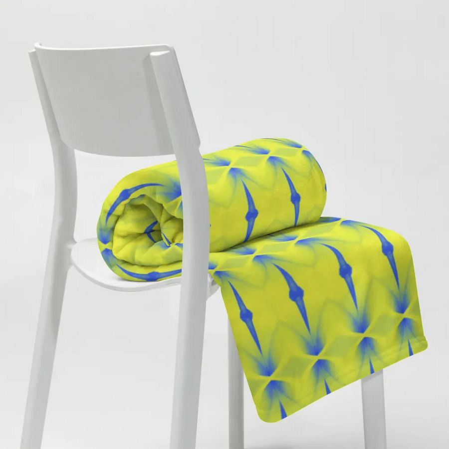 Pretty Swirls Throw Blanket product image (8)