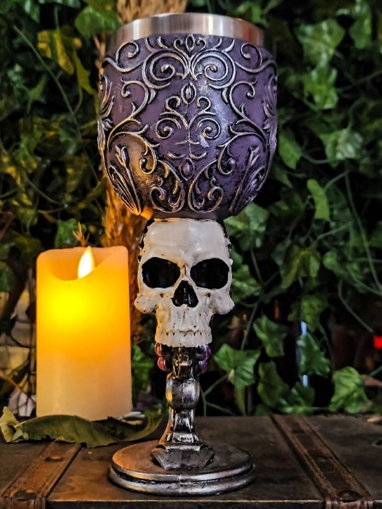 The Armored Kingdom Final Toast of Valor Skull Goblet product image (2)