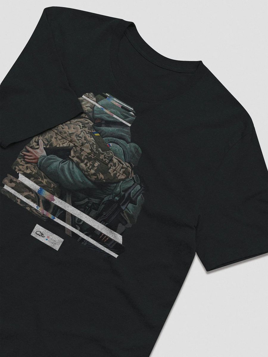 Soldiers Hugging product image (23)