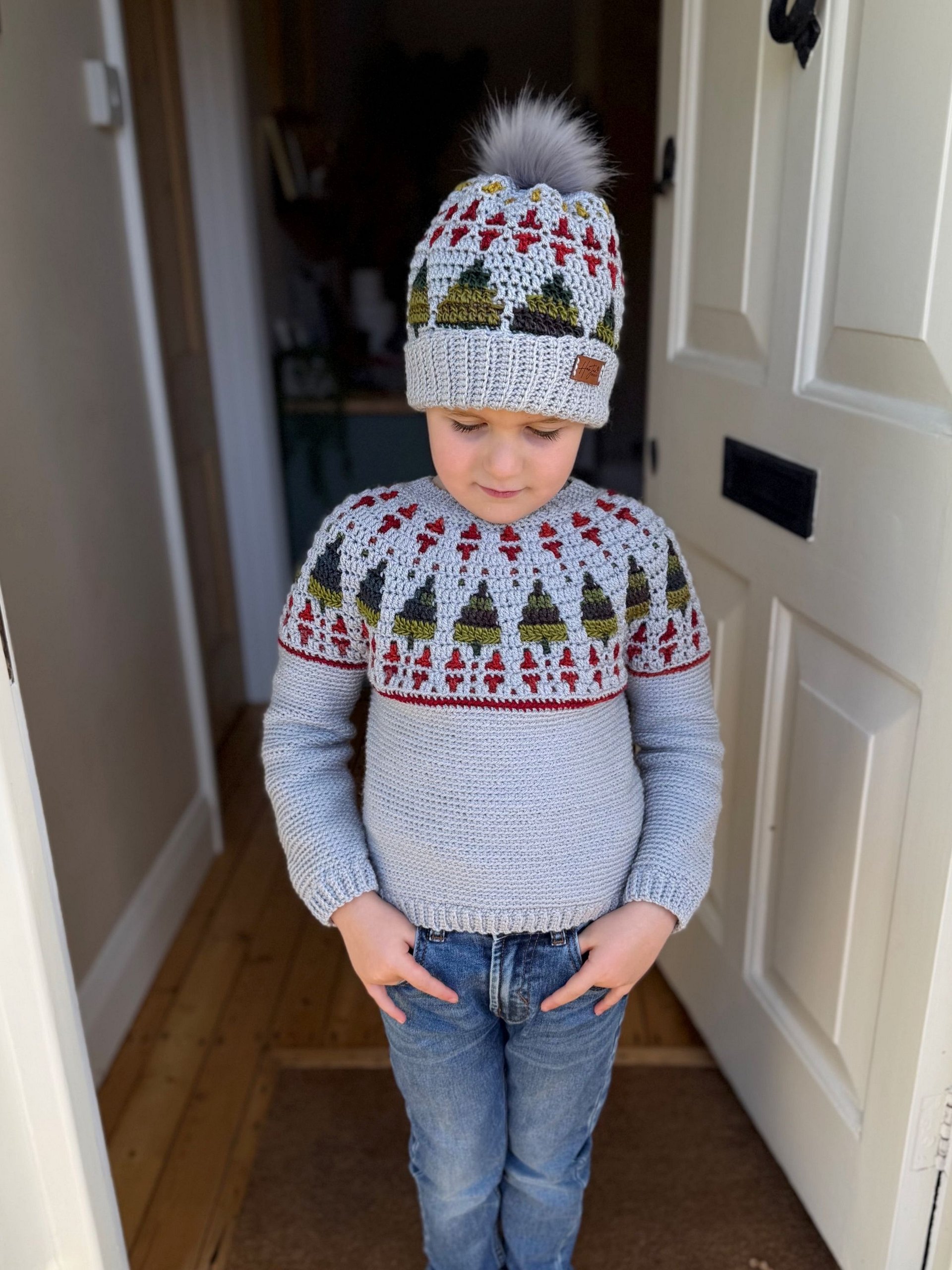 CROCHET PATTERN + VIDEO Twinkling Trees Hat | Overlay Mosaic Christmas Crochet Beanie | 6 Sizes Baby to Adult product image (6)