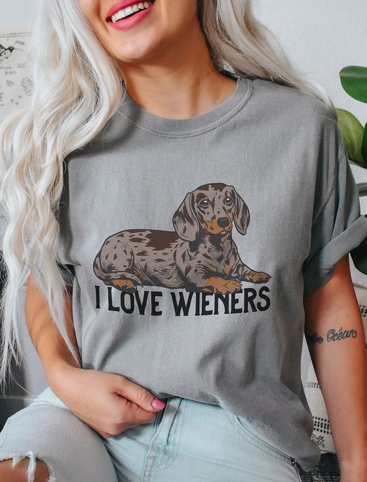 I Love Wieners T-Shirt of a Daschshund (Dapple | Funny T-Shirt for Wiener and Doxie Owners product image (21)